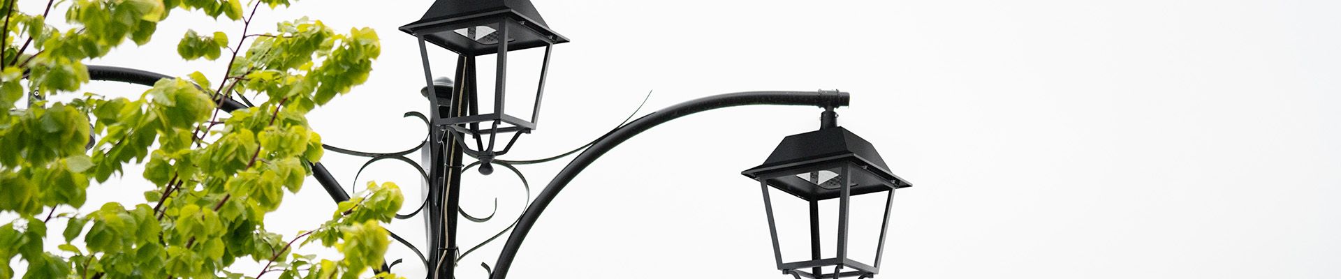Constelia LED – nowa linia stylizowanych opraw parkowo-miejskich