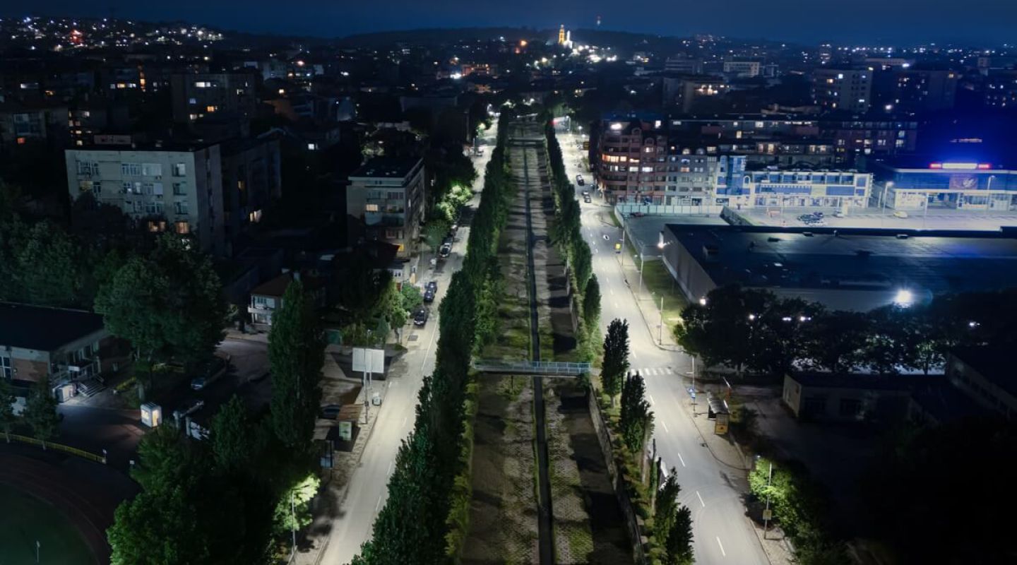 Municipality_Hascovo_in_Bulgaria_illuminated_with_Lena_Lighting lamps